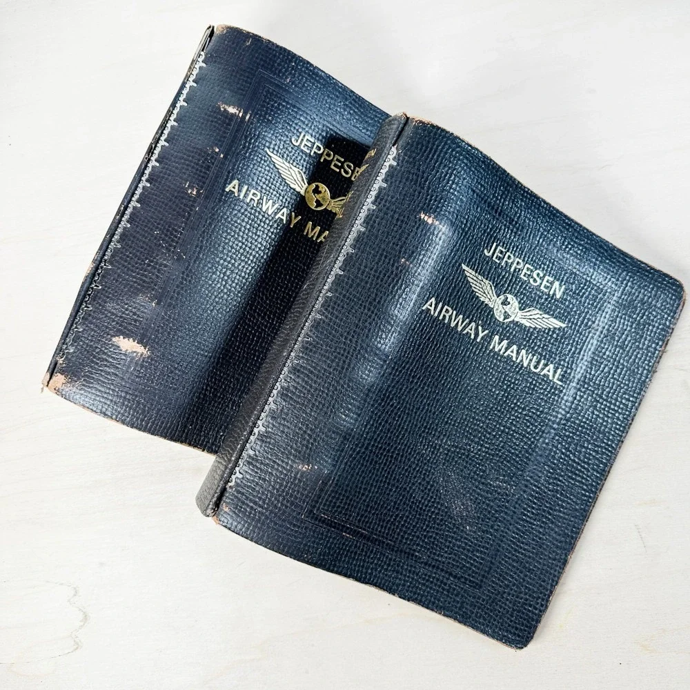 Two Vintage Jeppesen‎ Leather Binders 7 Ring Airway Manuals Top Grain Inserts